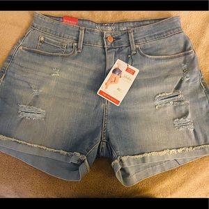 Signature by Levi Strauss shorts 🩳